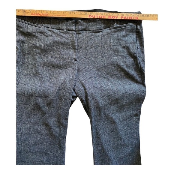 Lane Brayan Women’s pants Size 28R in Excellent Used Condition - Picture 5 of 6